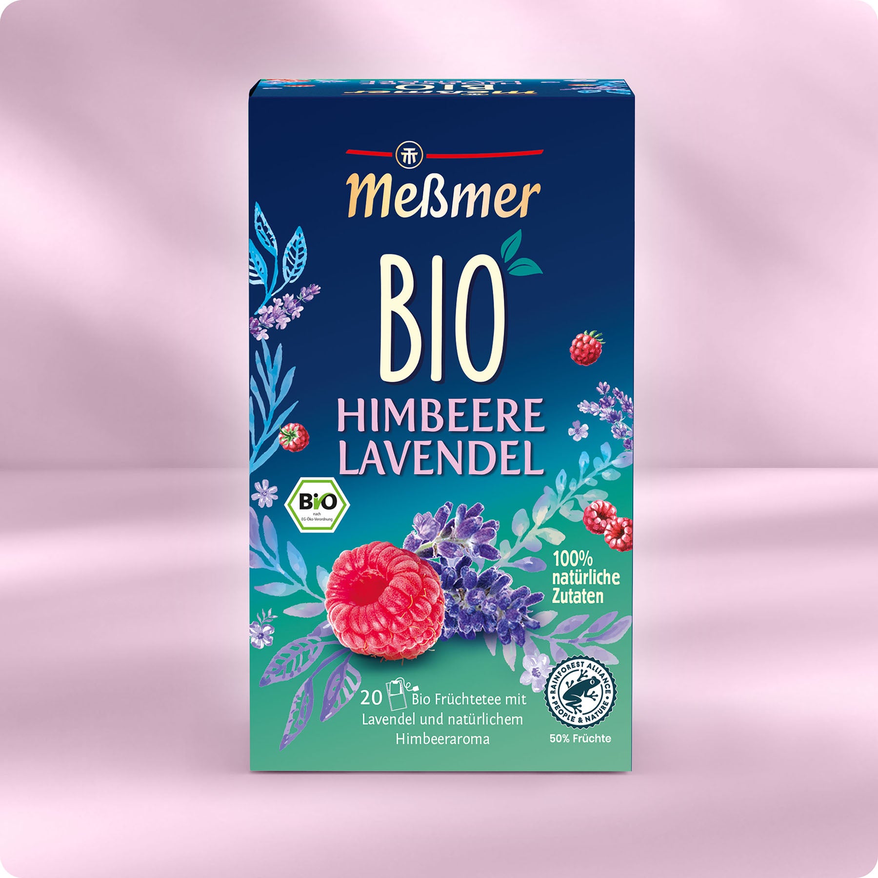 Eine Schachtel Meßmer BIO Himbeere Lavendel-Tee ist vor einem zartrosa Hintergrund abgebildet. Die Verpackung zeigt Illustrationen von Himbeeren, Lavendel und Kräutern, während der Text die biologischen und natürlichen Inhaltsstoffe hervorhebt.
