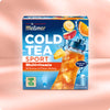 Verpackung von Cold Tea Multivitamin mit Dextrose mit Abbildung eines Sportflasche gefüllt mit eisgekühltem Tee und Früchten wie Orange, Banane, Ananas, Hinweis auf kalorienarmes Getränk und Vitamine sowie Care-for-Tea-Siegel.