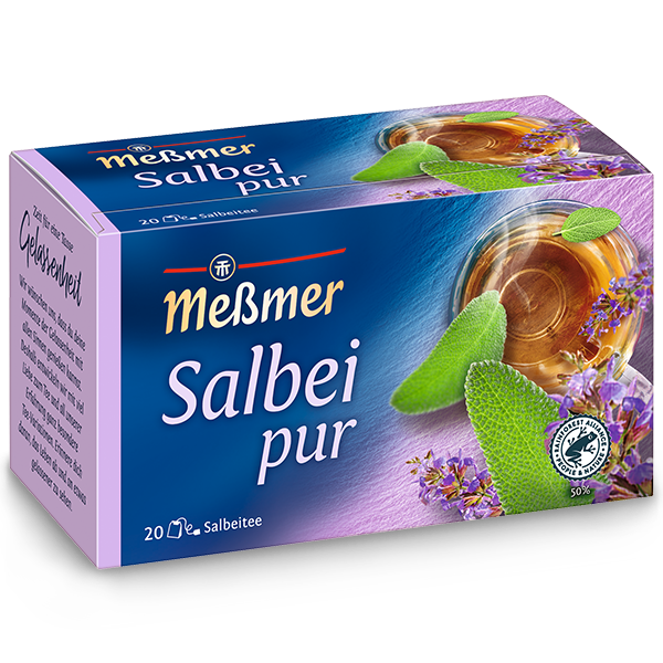 Verpackung von Salbeitee mit Salbeiblättern und Blüten, daneben eine Tasse Tee, beim Produkt Indischer Chai, natürliche Kräuterteemischung in beruhigendem Design.